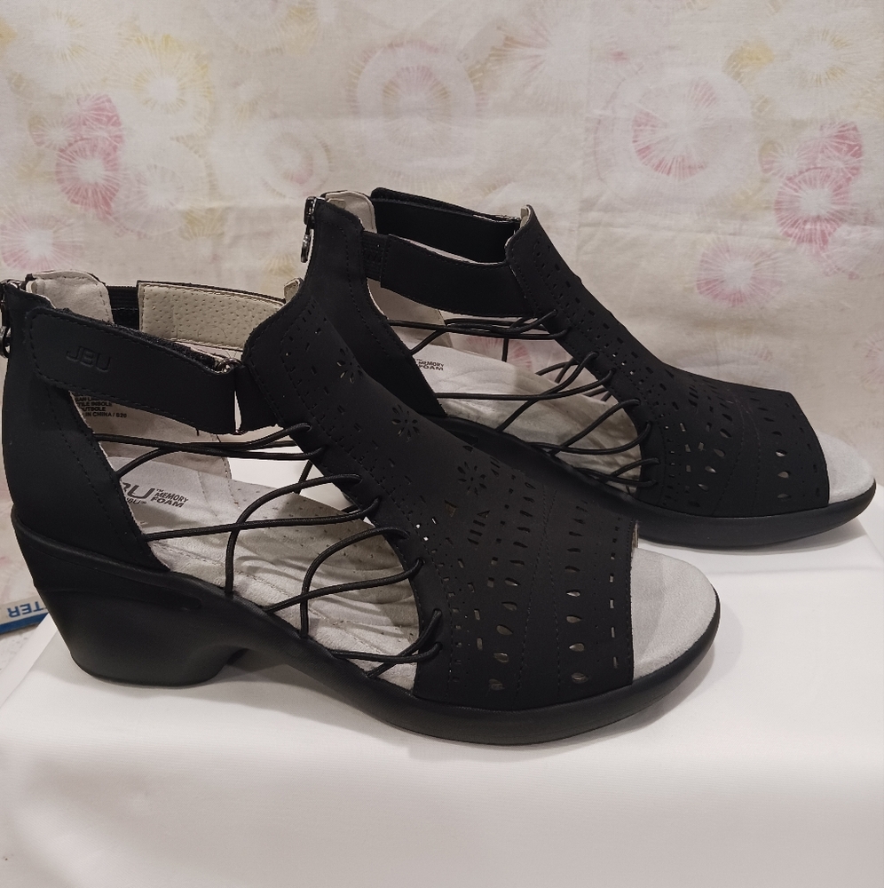 JBU by Jambu Nellie wedge NWOT - Picture 2 of 7